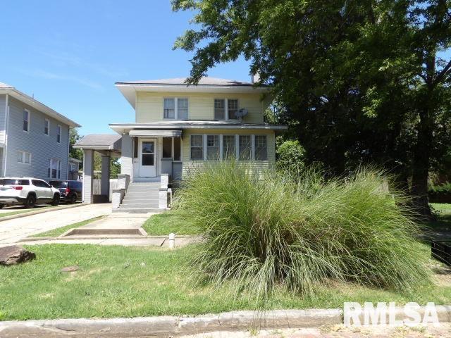 210 W Lincoln St, Harrisburg, IL 62946 - photo 1