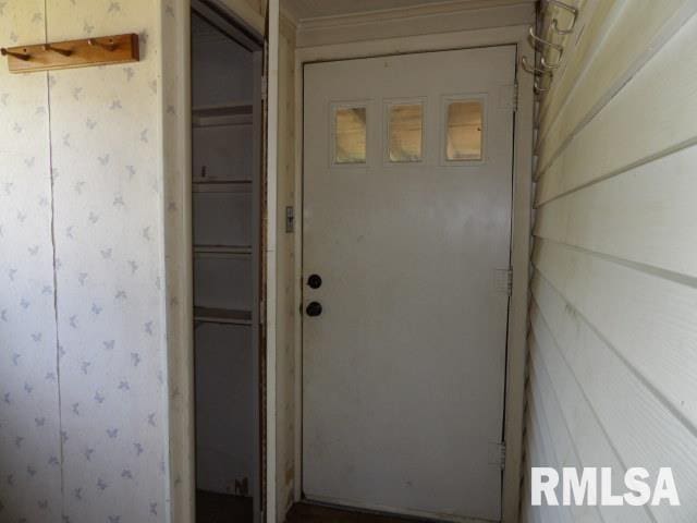210 W Lincoln St, Harrisburg, IL 62946 - photo 11