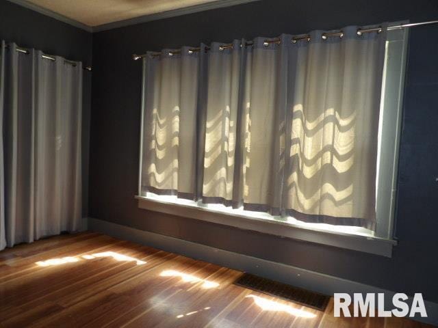 210 W Lincoln St, Harrisburg, IL 62946 - photo 9