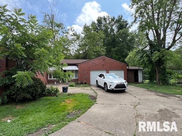 1403 W Hendrickson St, Marion, IL 62959 - photo 4