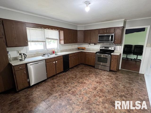 1403 W Hendrickson St, Marion, IL 62959 - photo 7