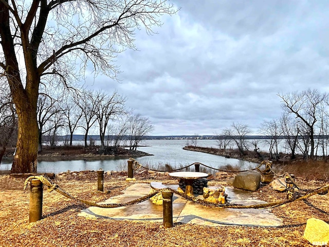 Lake St, Spring Bay, IL 61611