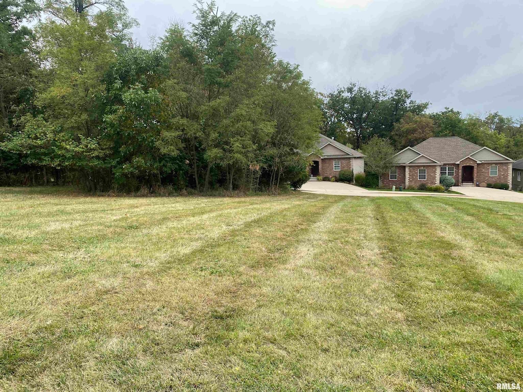 2631 W Woods Edge Dr, Peoria, IL 61614