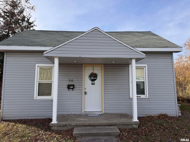 bungalow with a porch