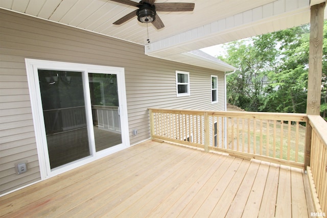 deck with ceiling fan