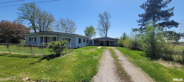 view of front of property with a front yard