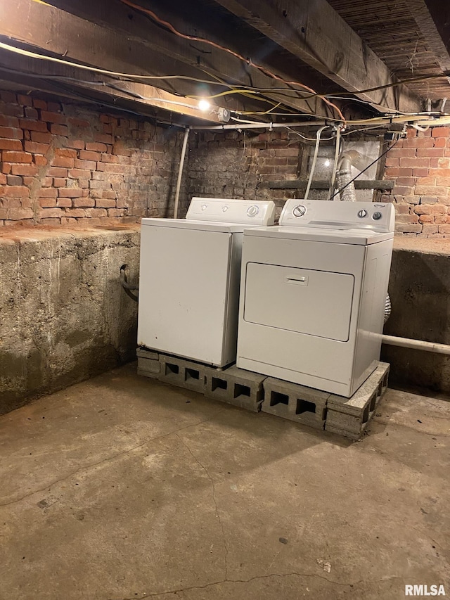 laundry area with washer and clothes dryer