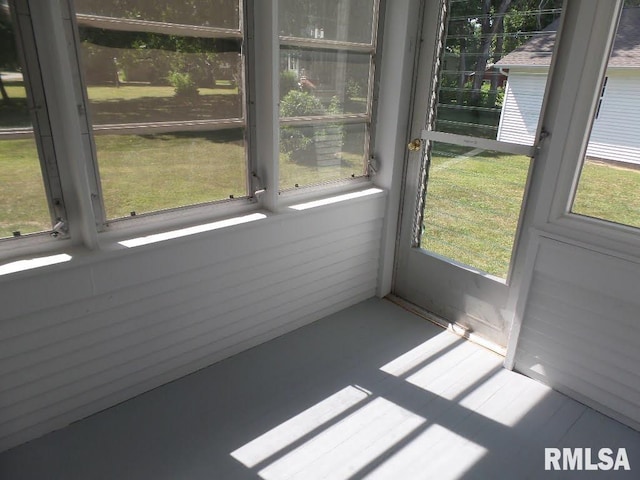 view of unfurnished sunroom