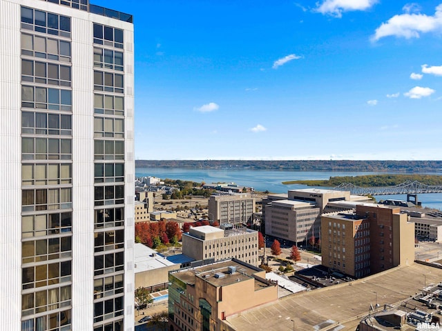 125 SW Jefferson St Unit W-5C, Peoria, IL 61602 - city view featuring a nearby body of water