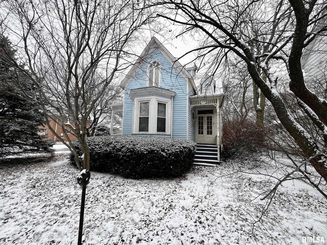 view of front of house