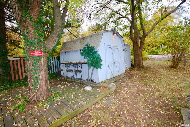 view of outbuilding