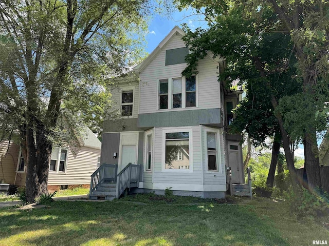 view of front of house featuring a front yard