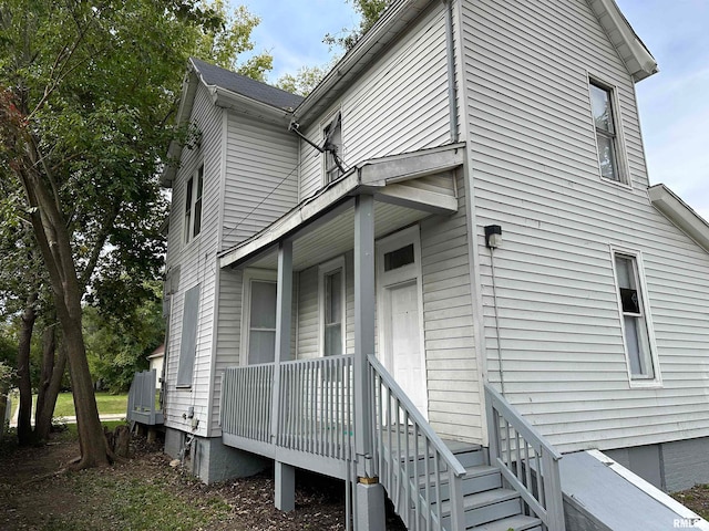 view of side of home