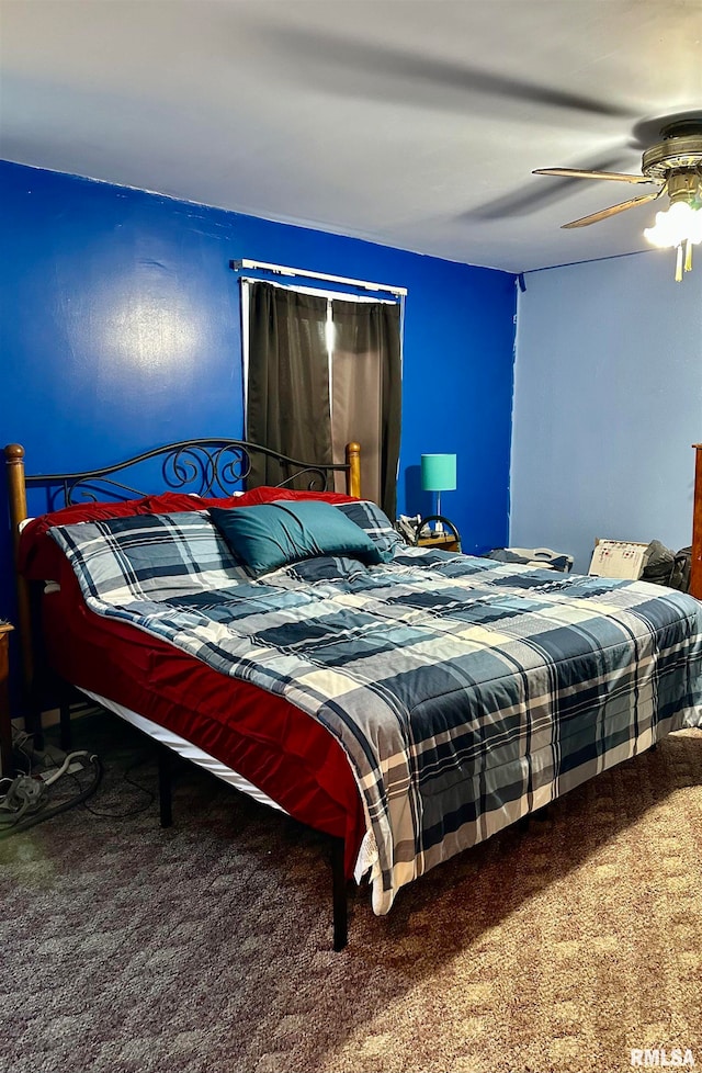 bedroom featuring carpet floors and ceiling fan