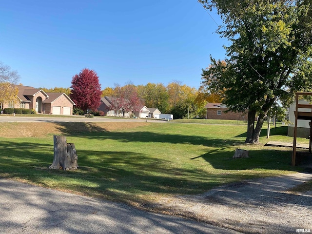 exterior space featuring a lawn