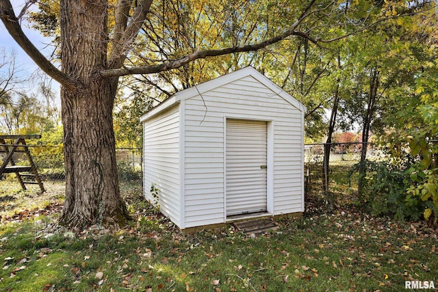 view of outbuilding