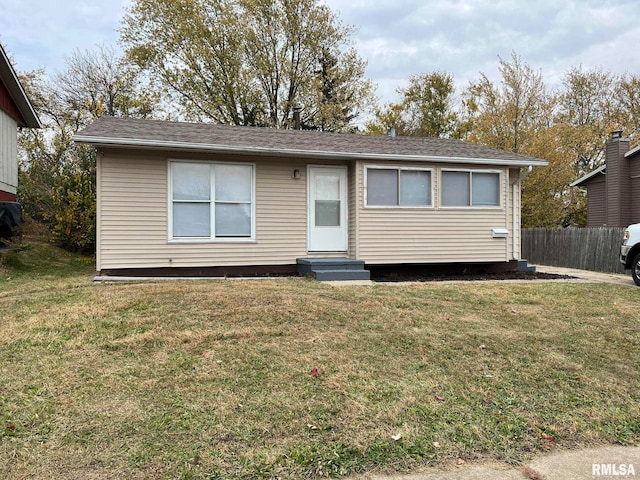 view of front of house with a front lawn