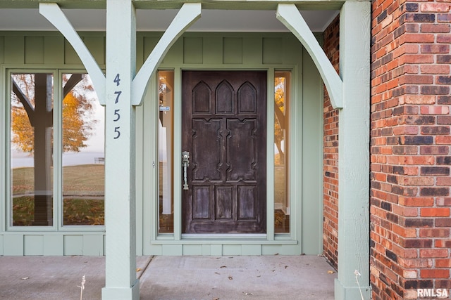 view of exterior entry