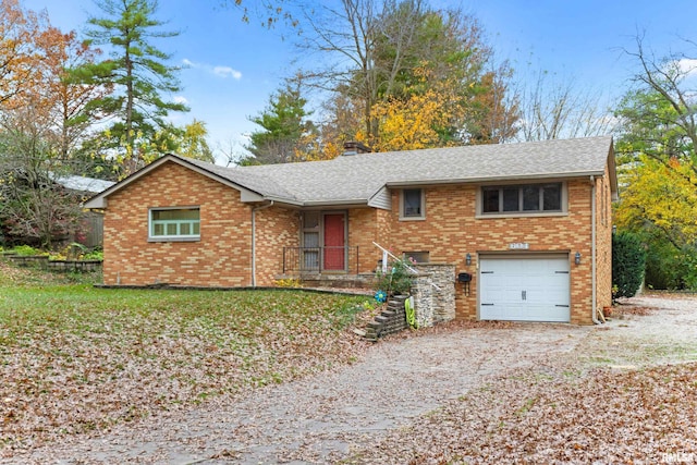 view of front facade with a garage