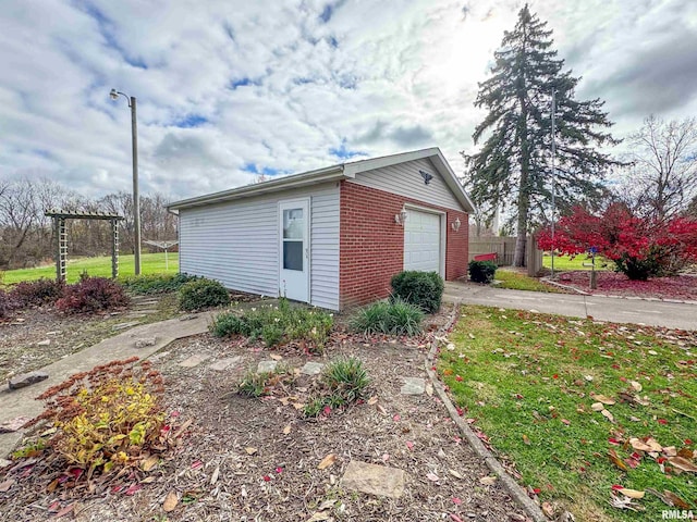 view of outdoor structure featuring a garage