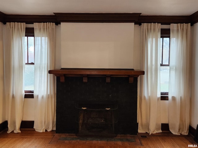 interior details with hardwood / wood-style flooring