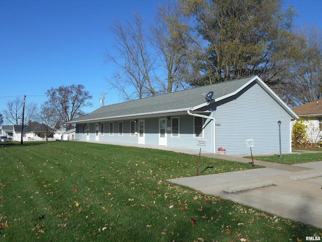 537 N Washington St, Bushnell, IL 61422 - view of front of house with a front yard
