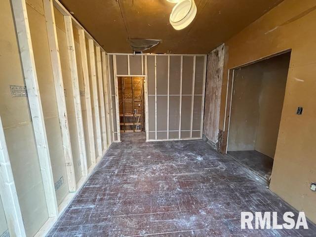 704 S Lafayette St, Macomb, IL 61455 - view of storage