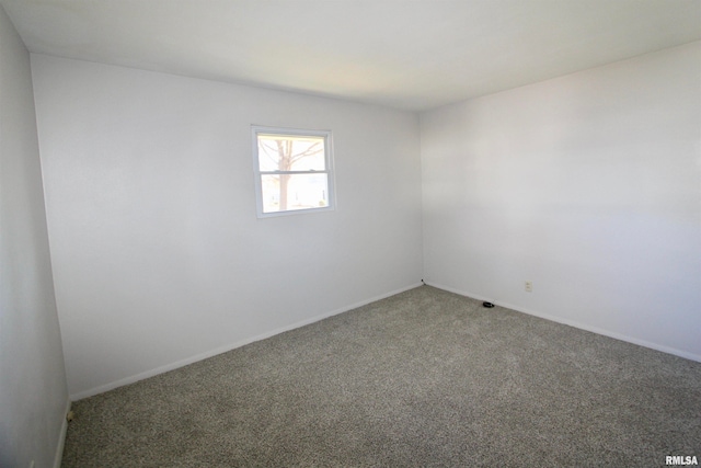 empty room with carpet