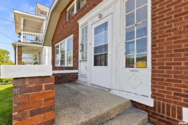 view of property entrance