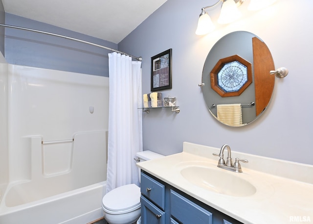 full bathroom with shower / tub combo, vanity, and toilet