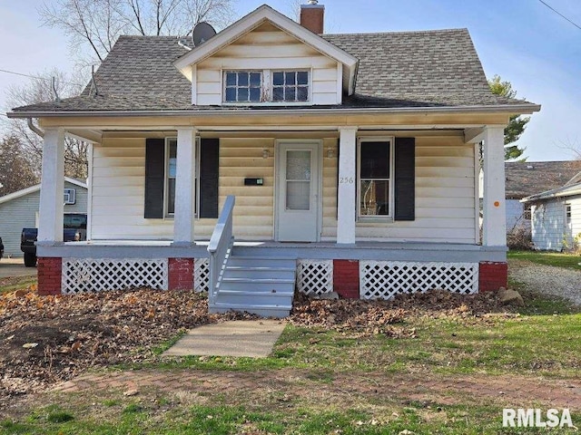 bungalow featuring covered porch