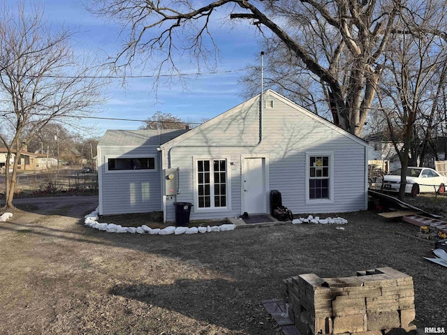 view of front of property