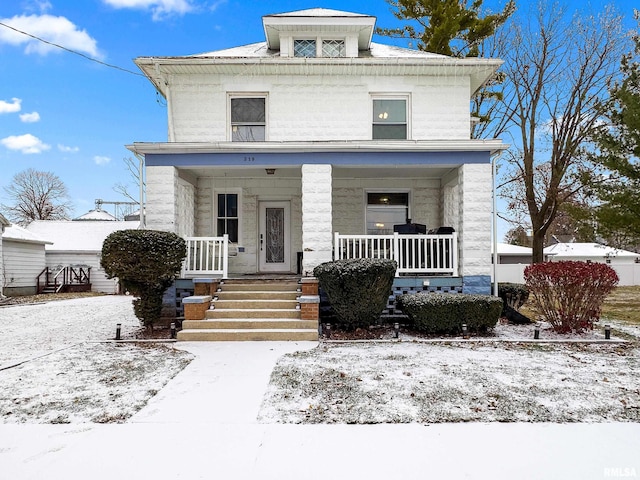 view of front facade with a porch