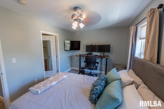 bedroom with ceiling fan