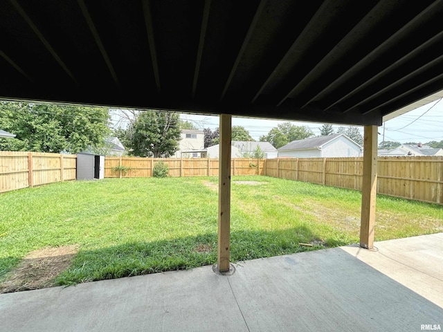 view of yard with a patio