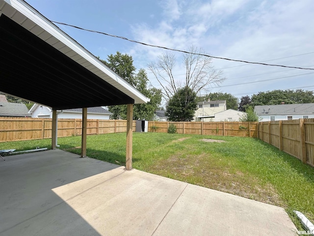 view of yard featuring a patio