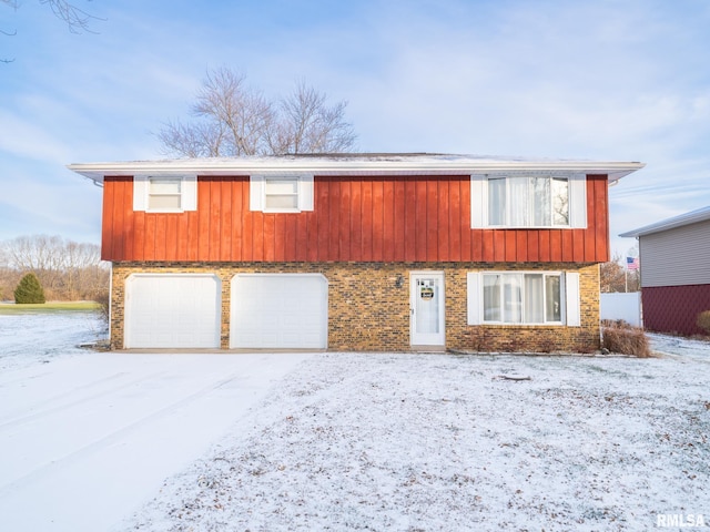 view of front of home featuring a garage