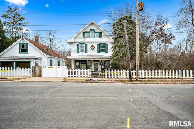 view of front of property