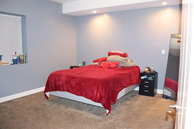 bedroom with carpet flooring