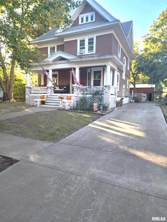 view of front of house with a porch