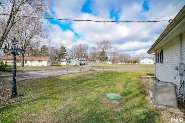 view of yard featuring cooling unit