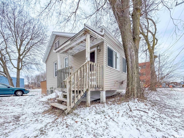 view of front of property