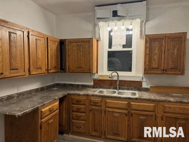 kitchen featuring sink