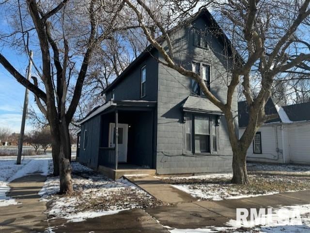 view of front of home