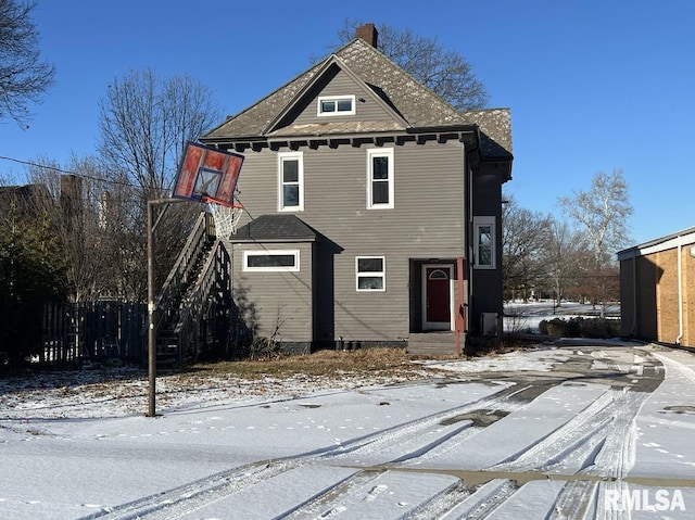 view of front of house