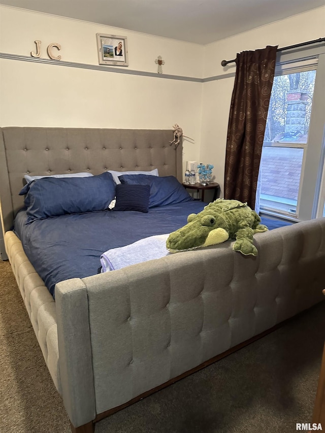 bedroom featuring carpet flooring