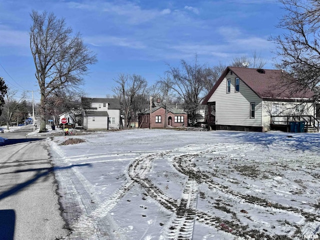 Listing photo 2 for 431 W Calhoun St, Macomb IL 61455