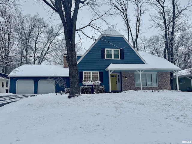 view of front facade with a garage