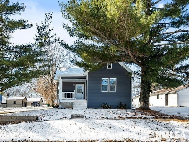 view of front of house with covered porch