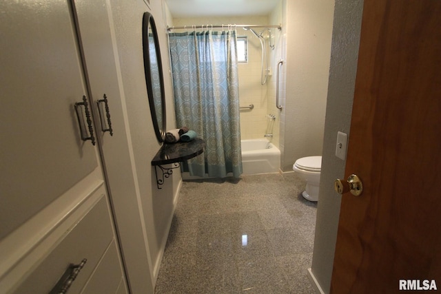 bathroom featuring toilet and shower / bath combo